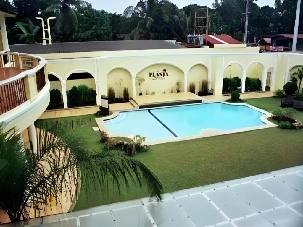 Planta Centro Bacolod Hotel & Residences Extérieur photo