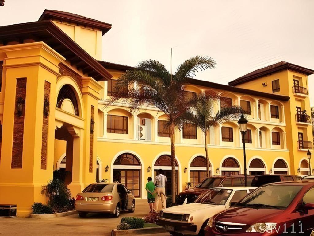 Planta Centro Bacolod Hotel & Residences Extérieur photo