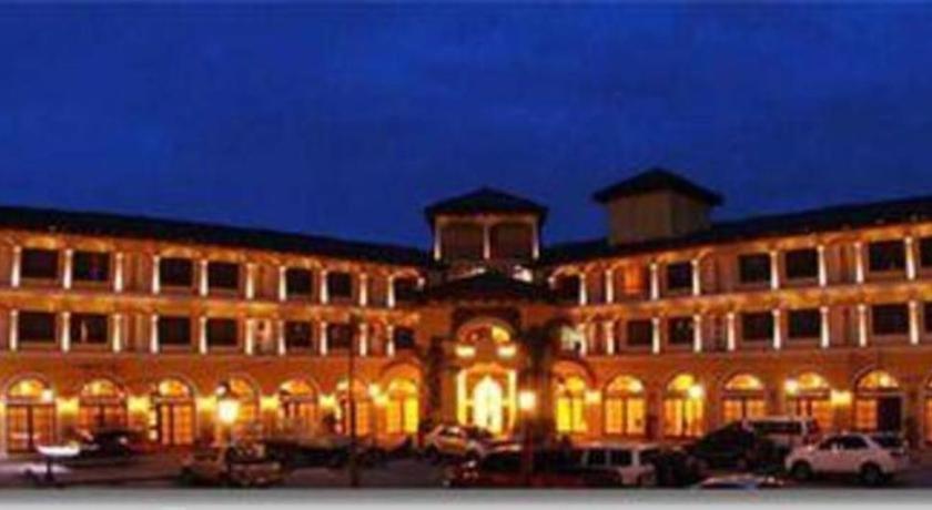 Planta Centro Bacolod Hotel & Residences Extérieur photo
