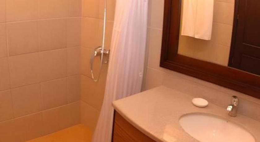 Planta Centro Bacolod Hotel & Residences Extérieur photo